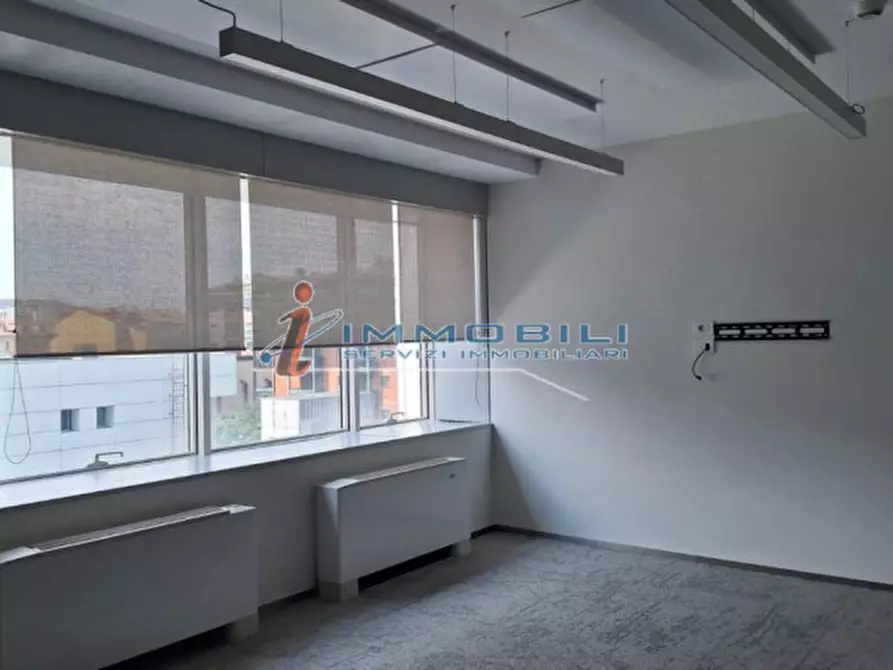 Immagine 7 di Ufficio in affitto  in VIALE MONZA a Milano