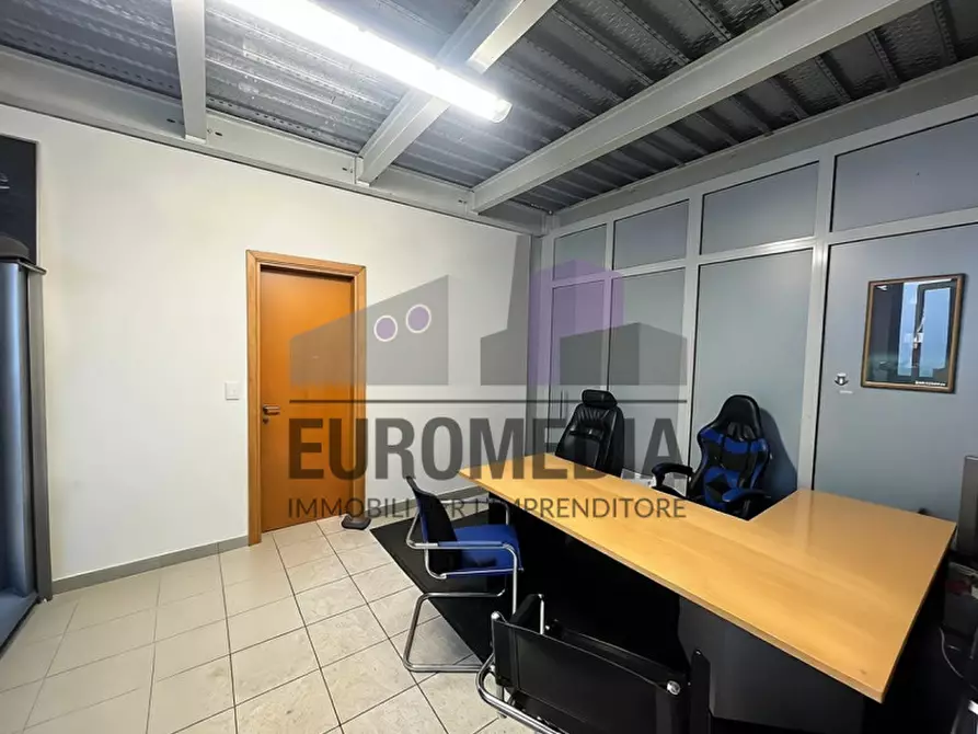 Immagine 2 di Capannone industriale in vendita  in Via Paolini a Altavilla Vicentina