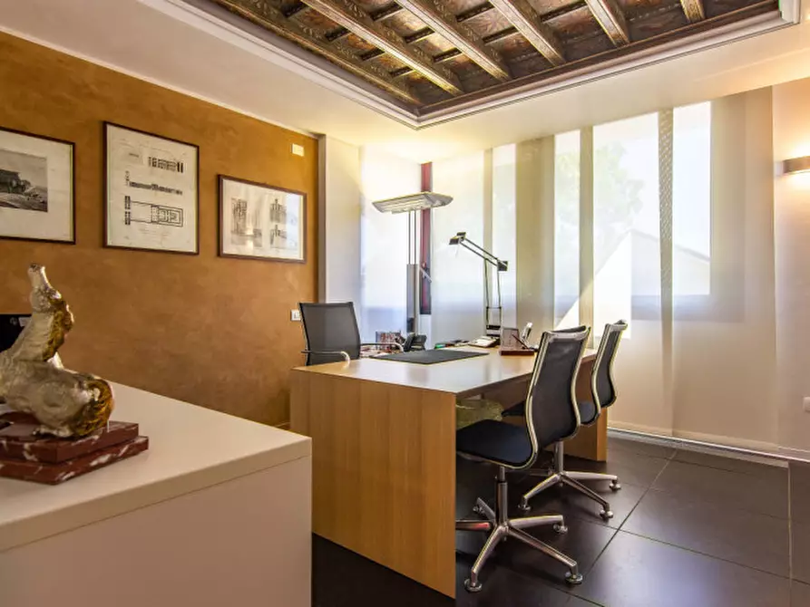 Immagine 12 di Ufficio in vendita  in Via Gattamelata, 21 a Padova