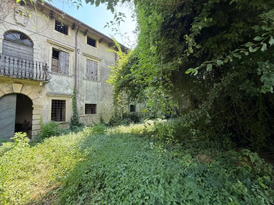 Immagine 2 di Villa in vendita  a Colognola Ai Colli