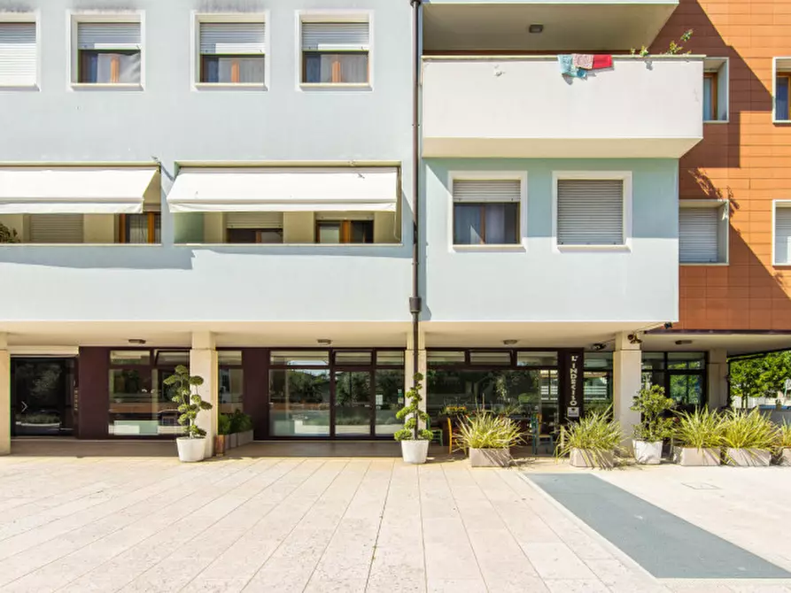 Immagine 10 di Negozio in vendita  in via gattamelata, 21 a Padova