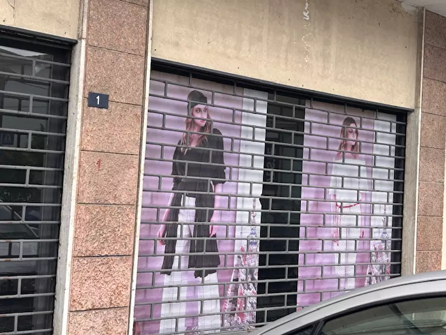 Immagine 6 di Negozio in vendita  in Viale Italia a Creazzo