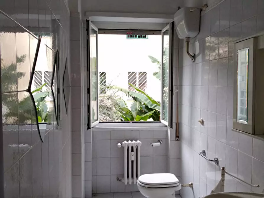 Immagine 26 di Appartamento in vendita  in Via di Monte Verde a Roma