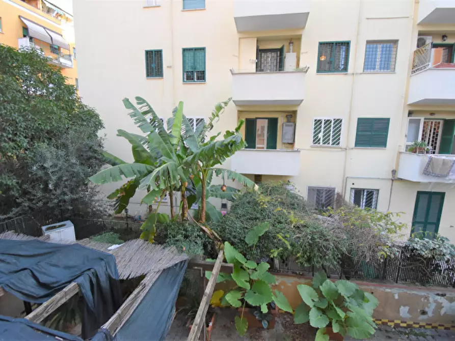 Immagine 30 di Appartamento in vendita  in Via di Monte Verde a Roma