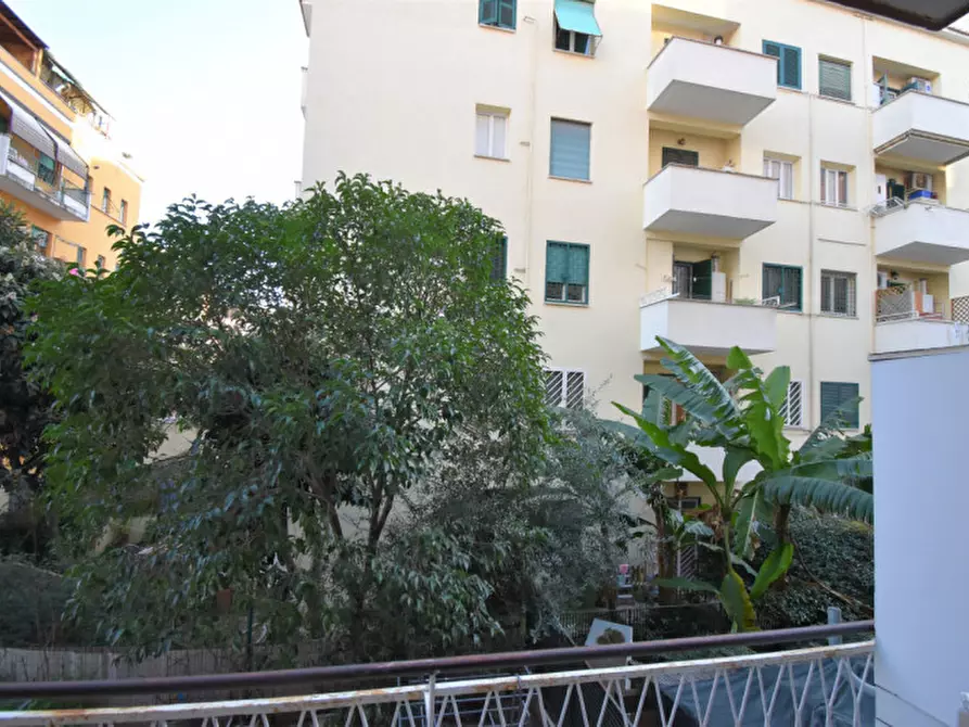 Immagine 33 di Appartamento in vendita  in Via di Monte Verde a Roma