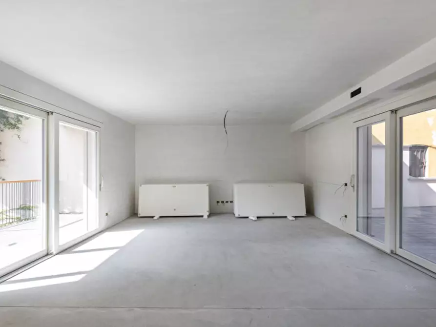 Immagine 18 di Appartamento in vendita  in piazza visconti 13 a Rho