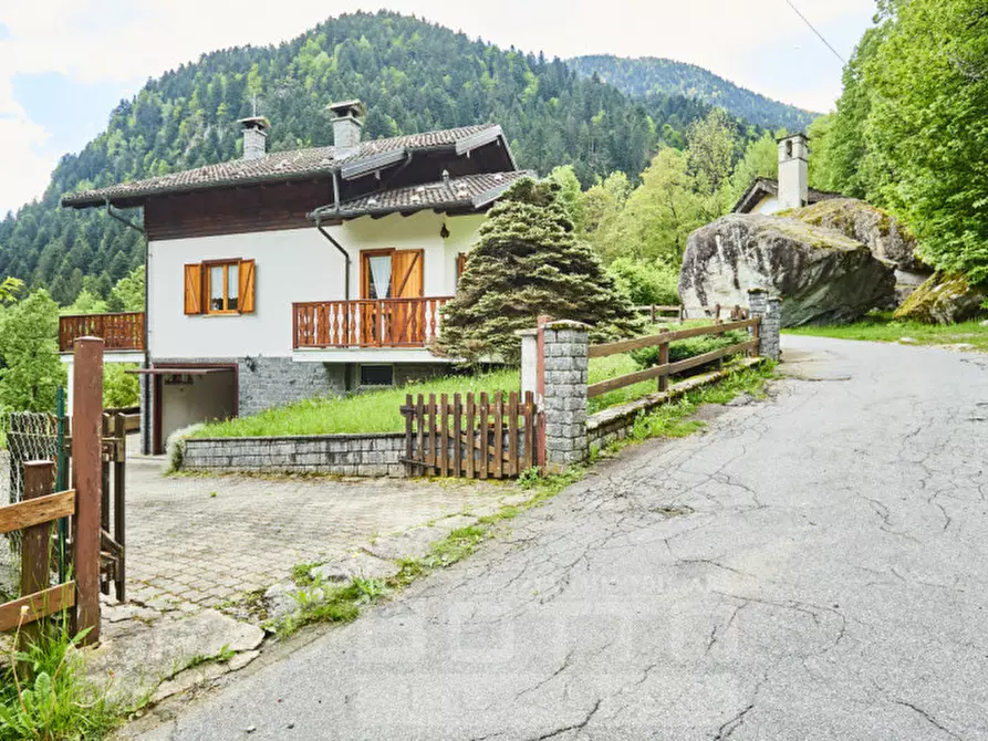 Immagine 50 di Casa indipendente in vendita  in via Pietre Grosse, 23 a Piode