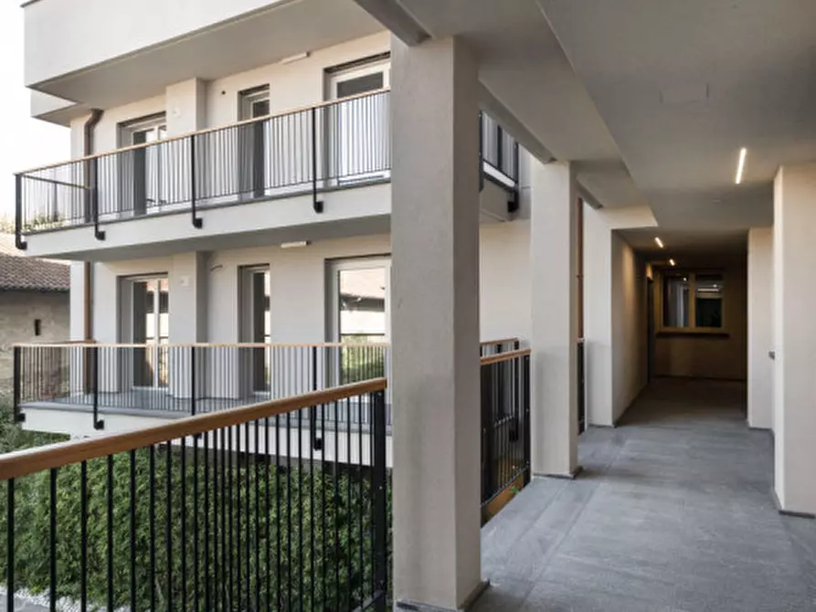 Immagine 6 di Appartamento in vendita  in piazza visconti 13 a Rho