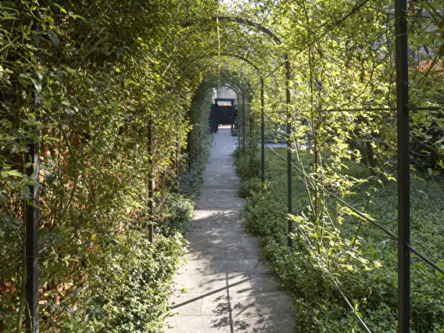 Immagine 17 di Appartamento in vendita  in piazza visconti 13 a Rho