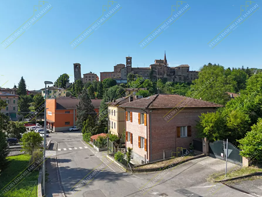 Immagine 1 di Villa in vendita  in Via Bacuccola 1 a Castelvetro Di Modena
