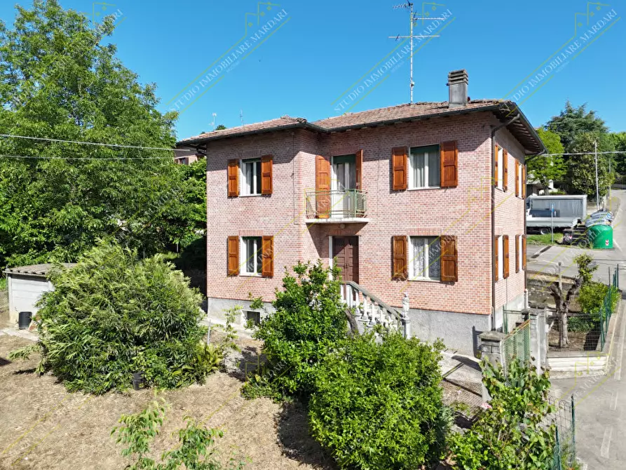 Immagine 2 di Villa in vendita  in Via Bacuccola 1 a Castelvetro Di Modena