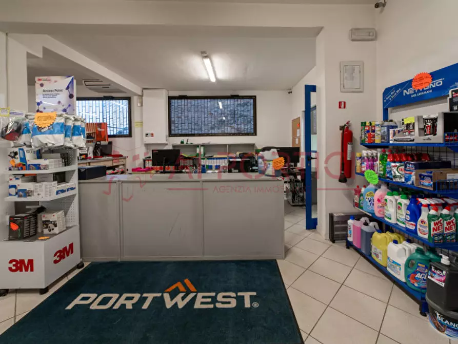 Immagine 3 di Capannone industriale in vendita  in Via Padana a Sant'angelo Di Piove Di Sacco