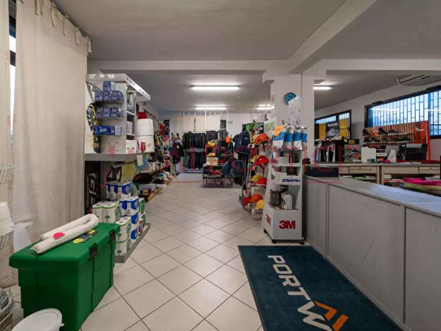 Immagine 7 di Capannone industriale in vendita  in Via Padana a Sant'angelo Di Piove Di Sacco