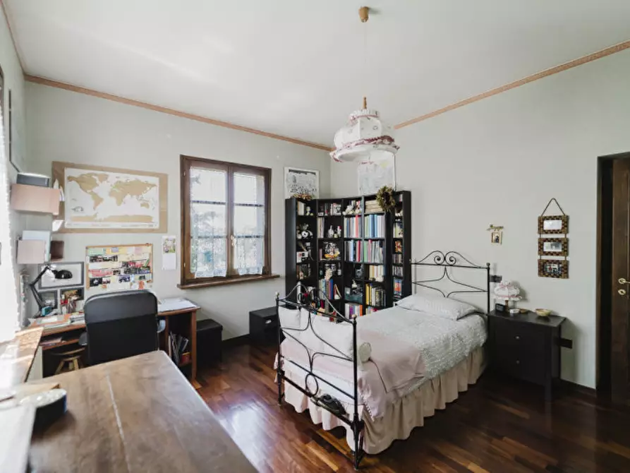 Immagine 13 di Villa in vendita  in Via Moletolo, 169 a Parma