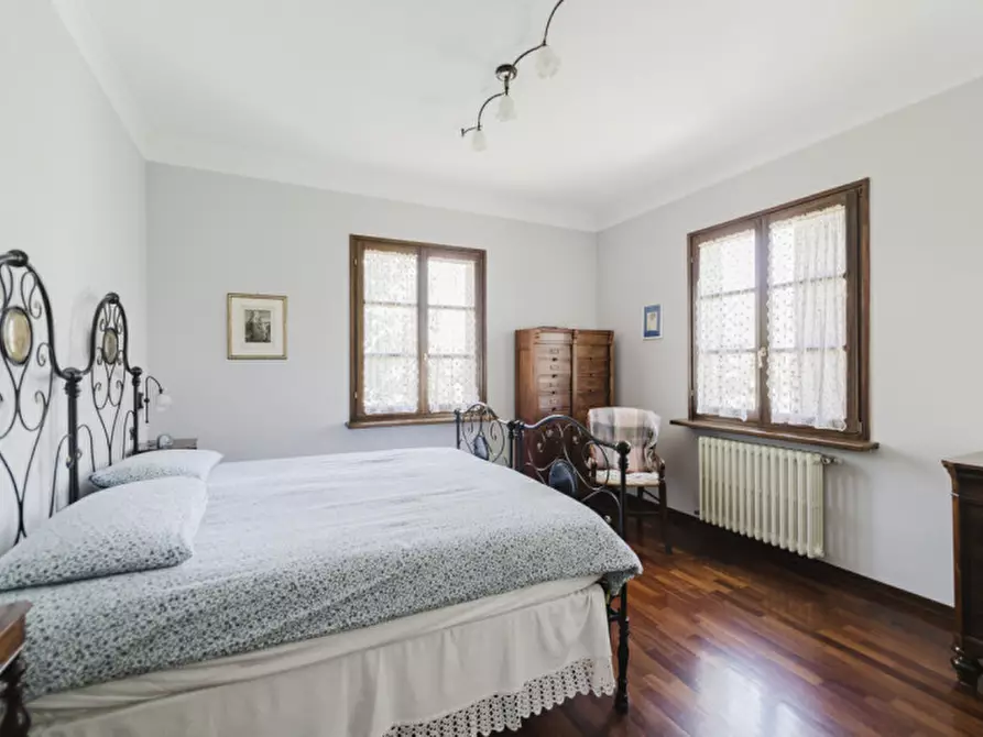 Immagine 15 di Villa in vendita  in Via Moletolo, 169 a Parma