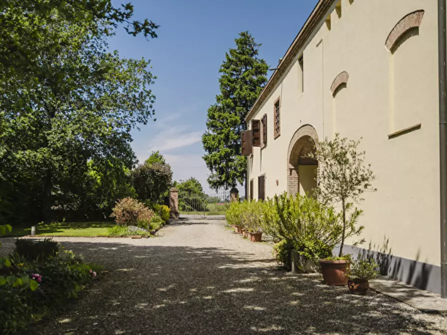 Immagine 18 di Villa in vendita  in Via Moletolo, 169 a Parma