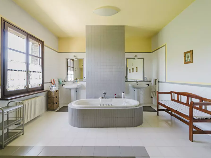 Immagine 20 di Villa in vendita  in Via Moletolo, 169 a Parma