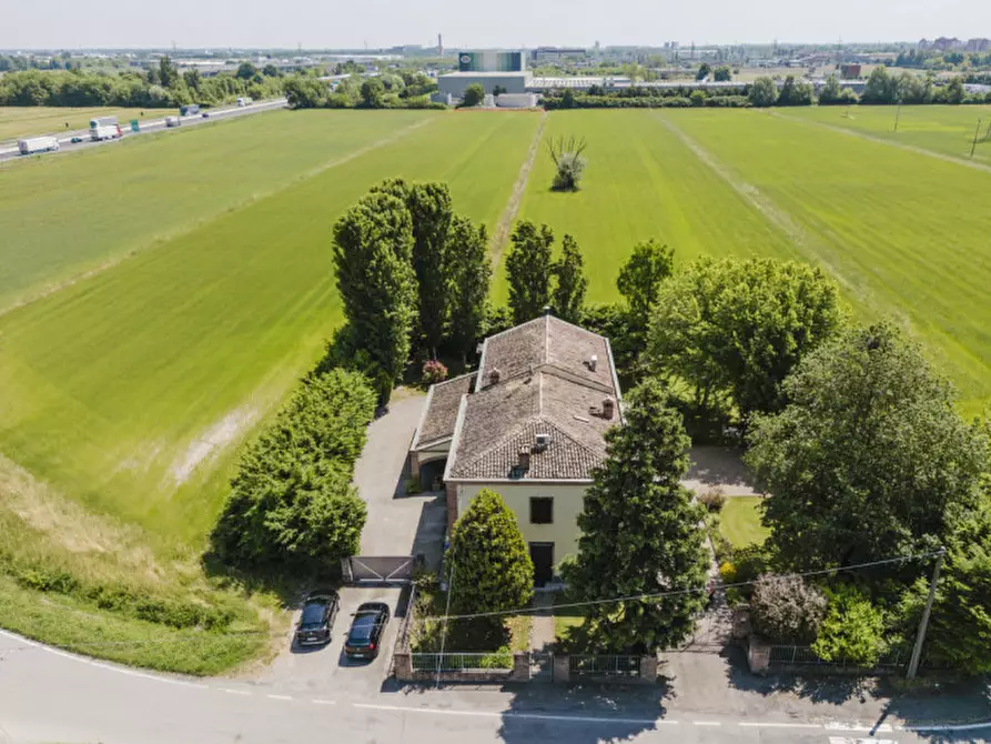 Immagine 26 di Villa in vendita  in Via Moletolo, 169 a Parma