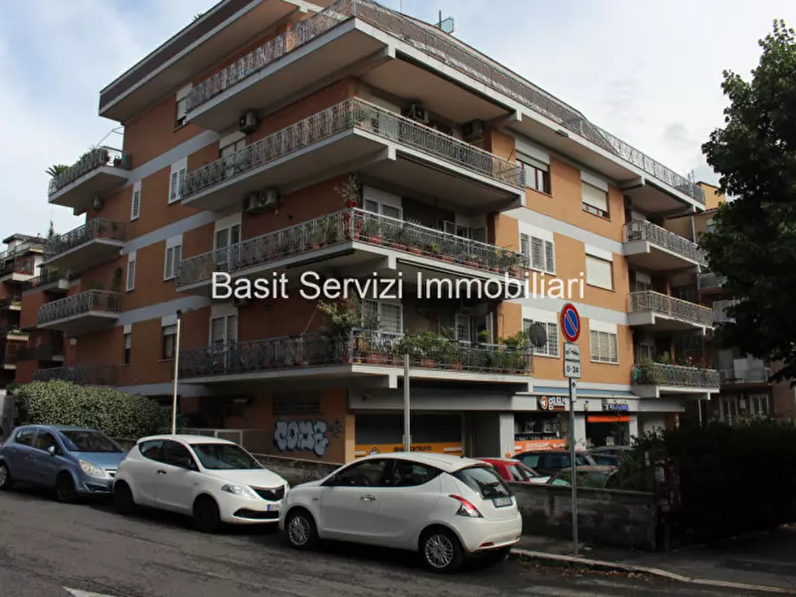 Immagine 24 di Attico in vendita  in Viale dei Colli Portuensi a Roma