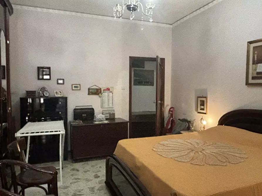 Immagine 2 di Appartamento in vendita  in VIA GAETANO DE BOTTIS a Torre Del Greco