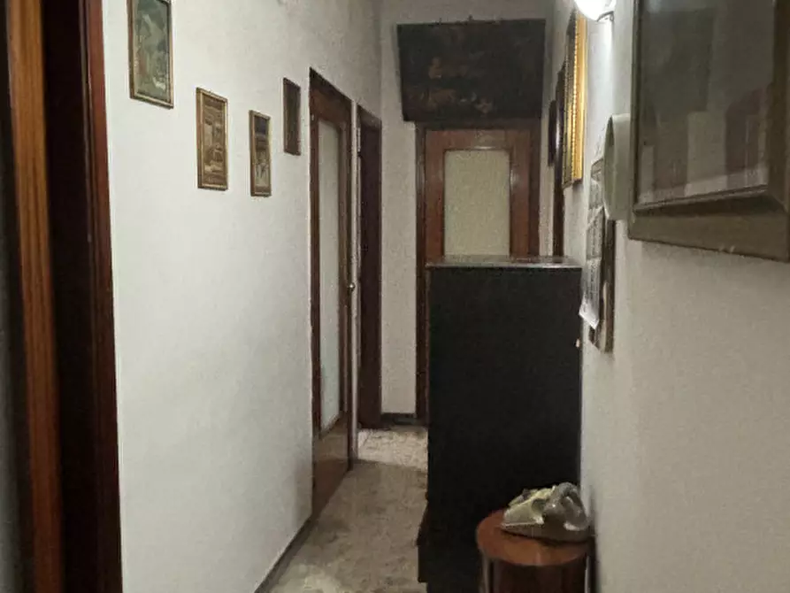 Immagine 6 di Appartamento in vendita  in VIA GAETANO DE BOTTIS a Torre Del Greco