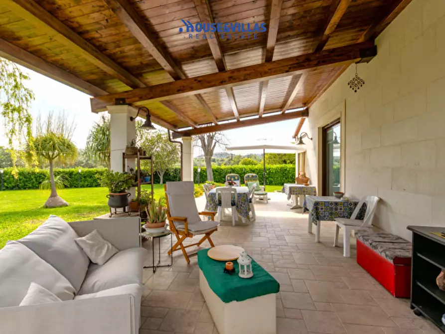 Immagine 19 di Villa in vendita  in contrada palma a Avola