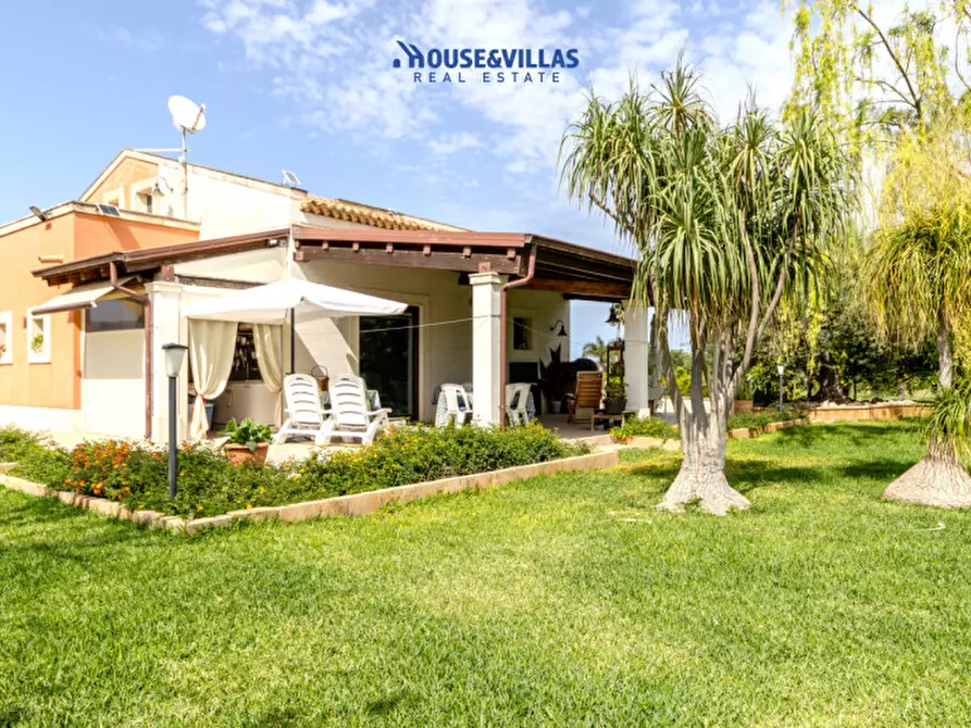 Immagine 22 di Villa in vendita  in contrada palma a Avola
