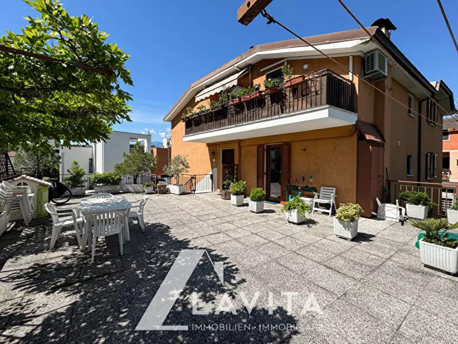 Immagine 3 di Appartamento in vendita  in via Riva del Garda a Bolzano