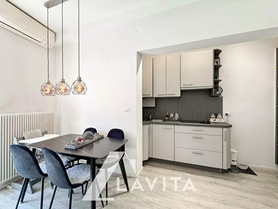 Immagine 14 di Appartamento in vendita  in via Riva del Garda a Bolzano