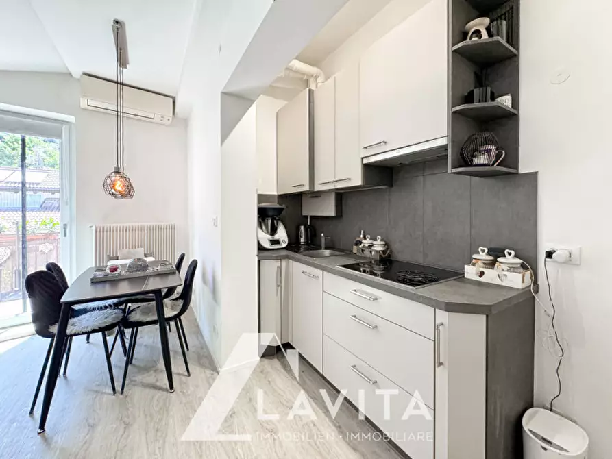 Immagine 15 di Appartamento in vendita  in via Riva del Garda a Bolzano