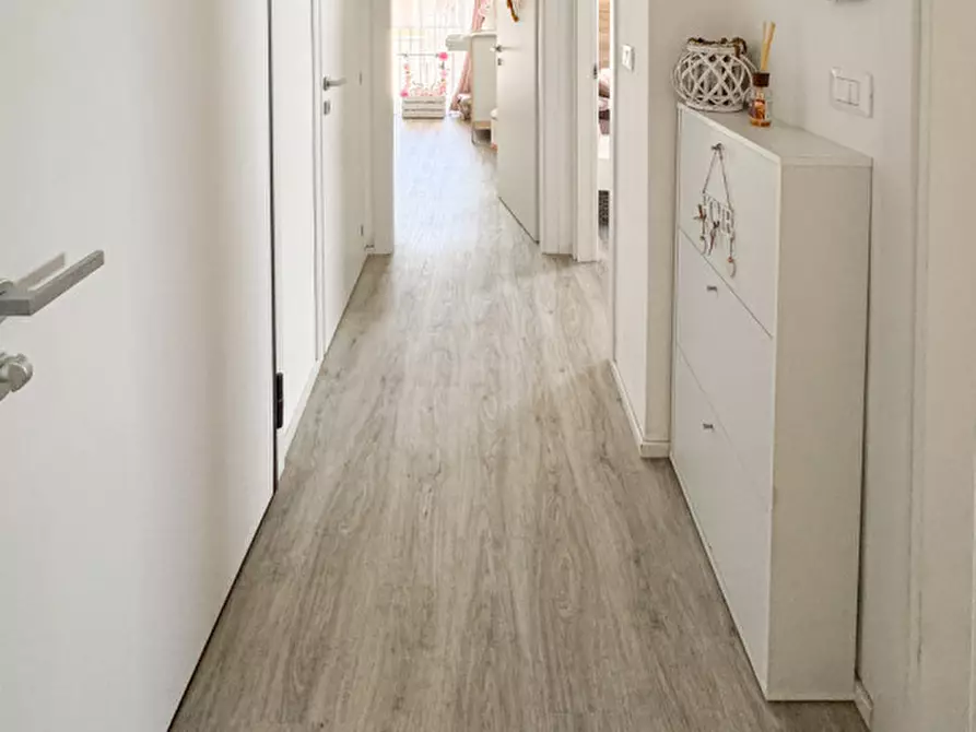 Immagine 17 di Appartamento in vendita  in via Riva del Garda a Bolzano