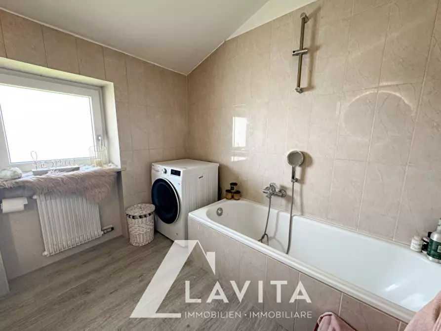 Immagine 23 di Appartamento in vendita  in via Riva del Garda a Bolzano