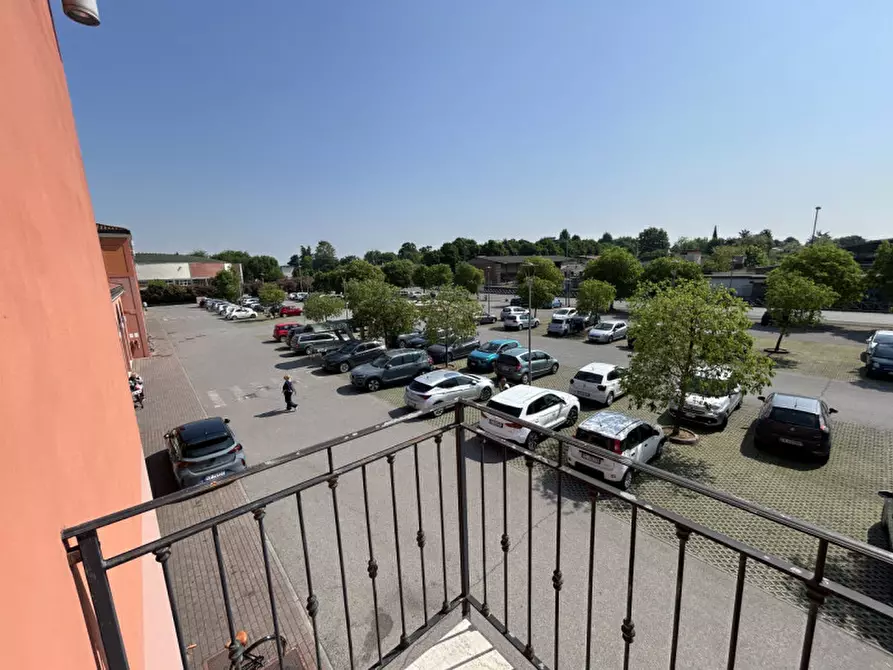 Immagine 26 di Ufficio in vendita  a Verolanuova