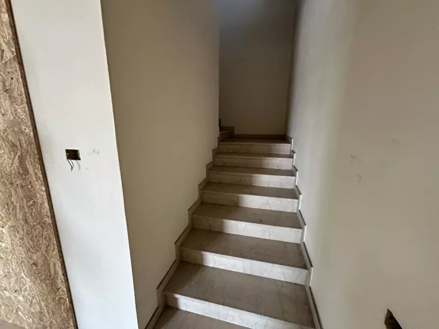 Immagine 28 di Ufficio in vendita  a Verolanuova