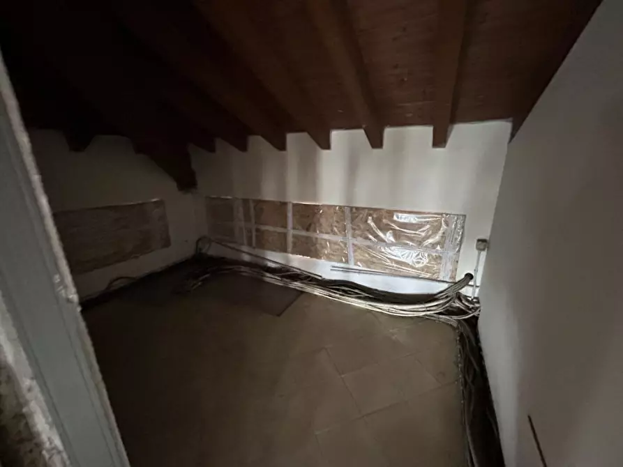 Immagine 35 di Ufficio in vendita  a Verolanuova