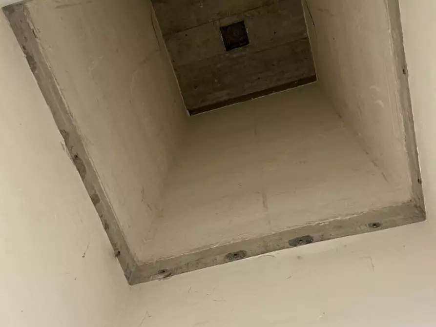 Immagine 37 di Ufficio in vendita  a Verolanuova