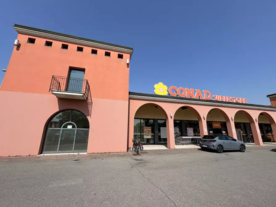 Immagine 40 di Ufficio in vendita  a Verolanuova