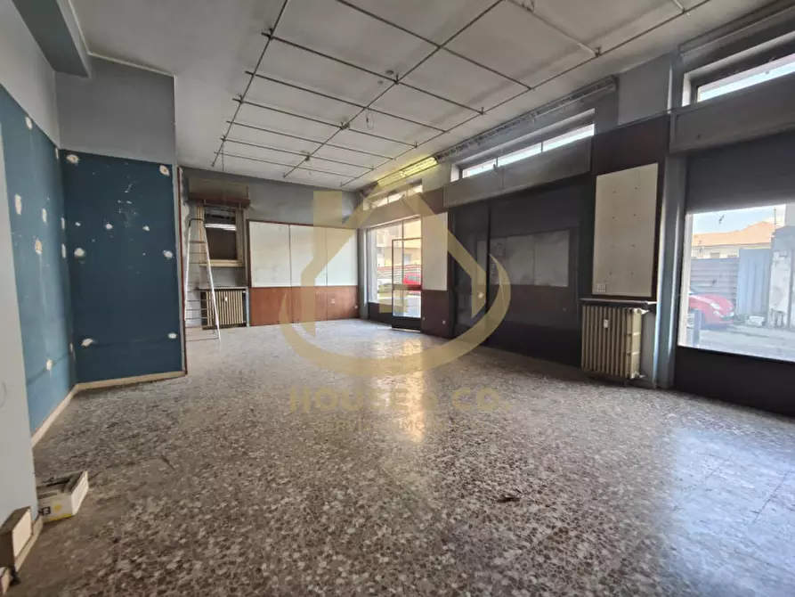 Immagine 1 di Negozio in vendita  in Via Rossini a Vigevano