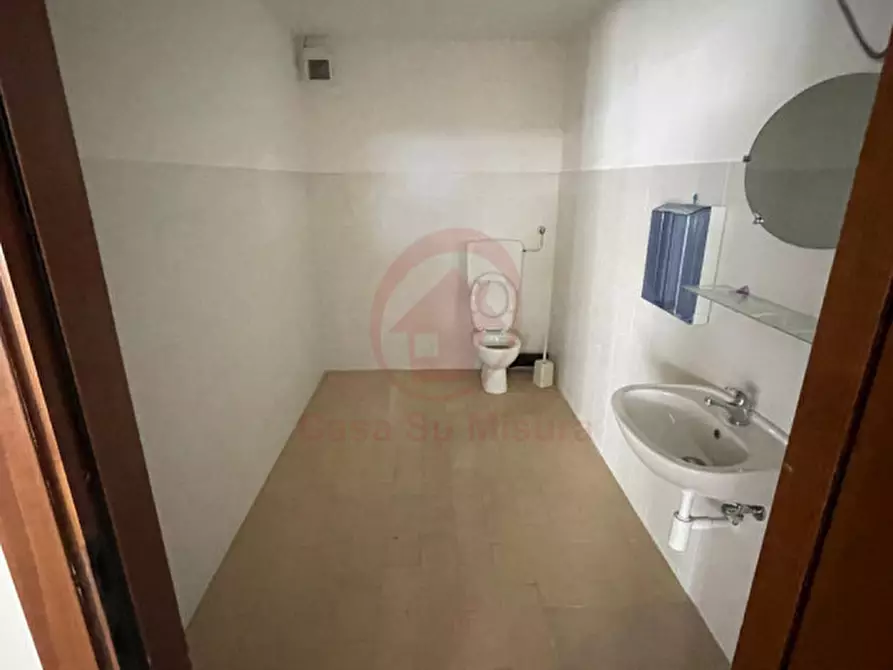 Immagine 4 di Capannone industriale in affitto  in Via del Santo a Limena