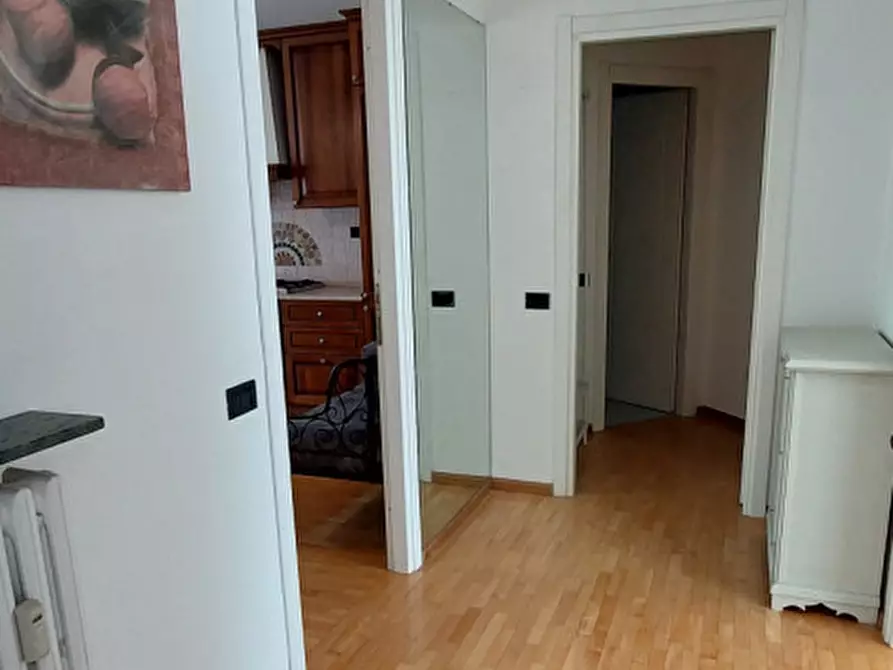 Immagine 2 di Appartamento in affitto  in via rorine a Alba