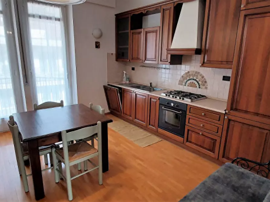 Immagine 3 di Appartamento in affitto  in via rorine a Alba