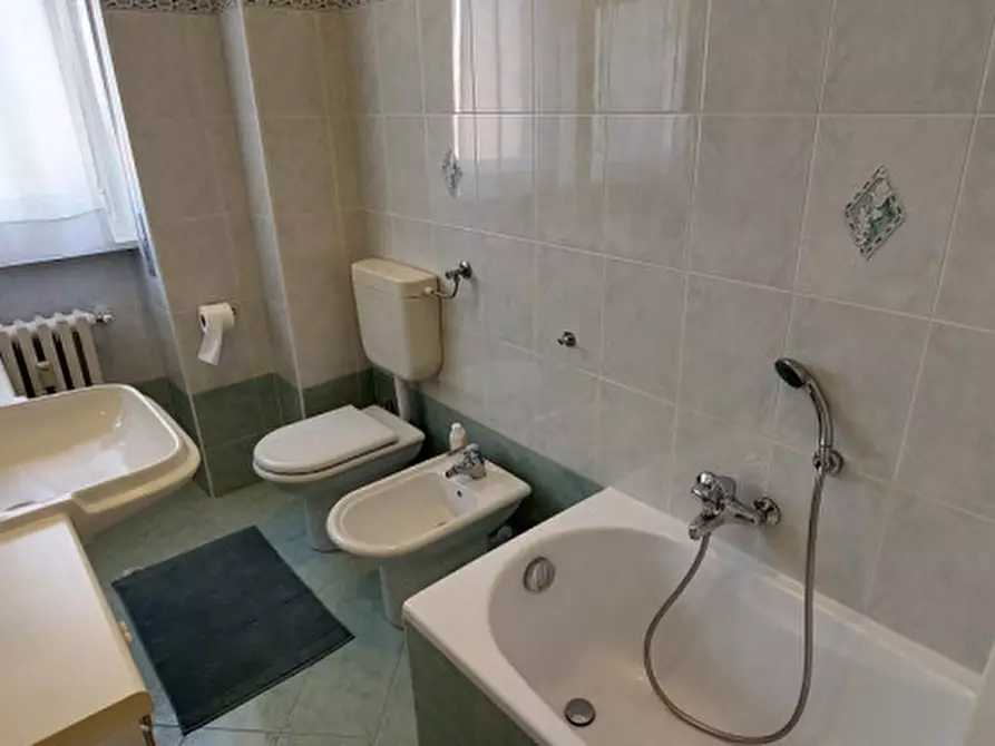 Immagine 14 di Appartamento in affitto  in via rorine a Alba