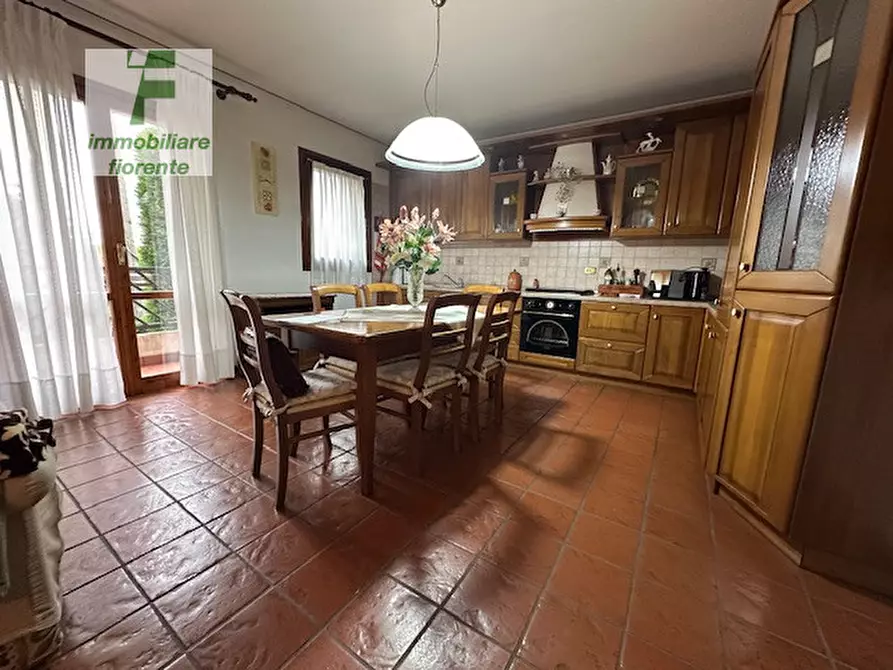 Immagine 3 di Casa quadrifamiliare in vendita  in VIA PELLICO a Santa Maria Di Sala