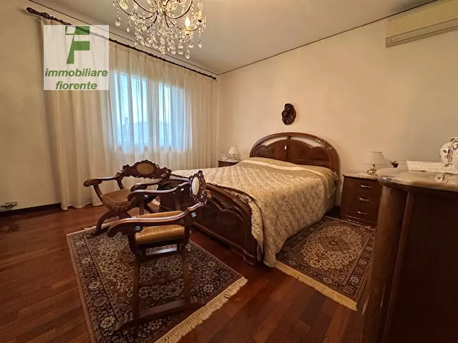 Immagine 5 di Casa quadrifamiliare in vendita  in VIA PELLICO a Santa Maria Di Sala