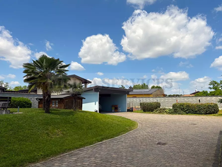 Immagine 29 di Villa in vendita  in via Roma n° 35 a Garlasco