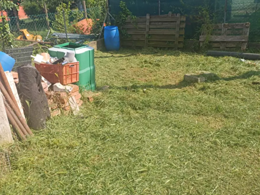 Immagine 3 di Terreno in vendita  in Via Enrico Fermi a Barbarano Mossano