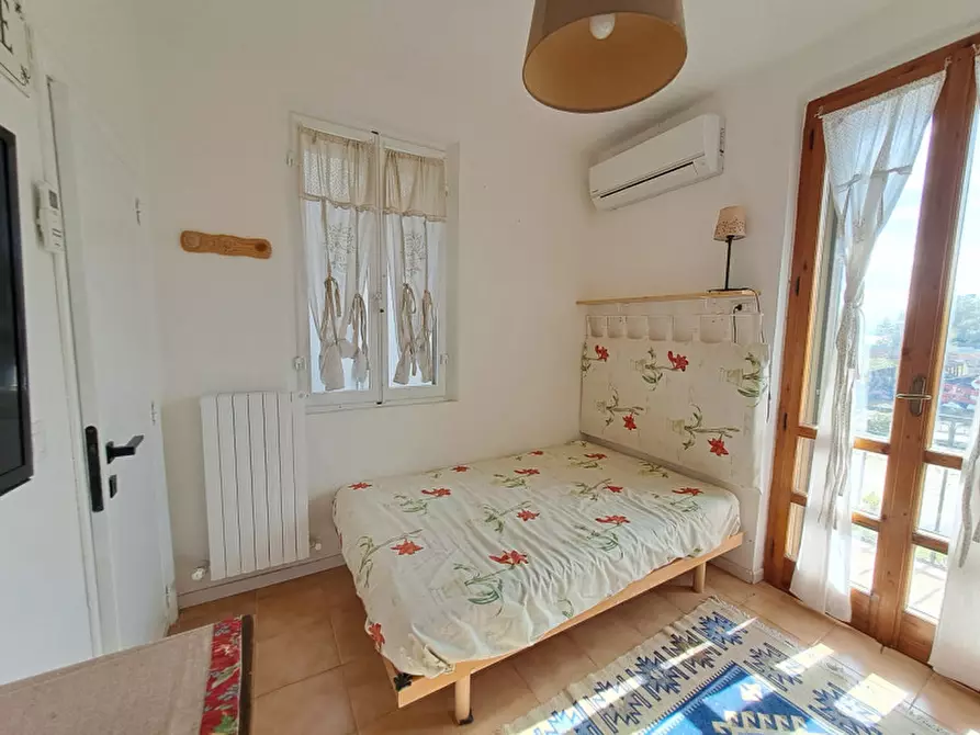 Immagine 11 di Appartamento in vendita  a Passignano Sul Trasimeno