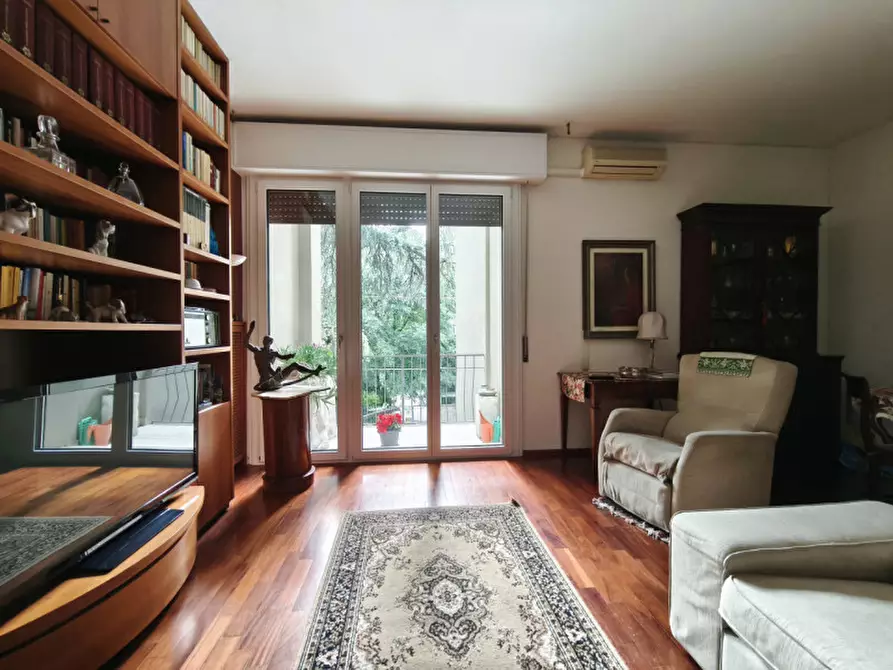 Immagine 1 di Appartamento in vendita  in Piazza Trento e Trieste a Bologna