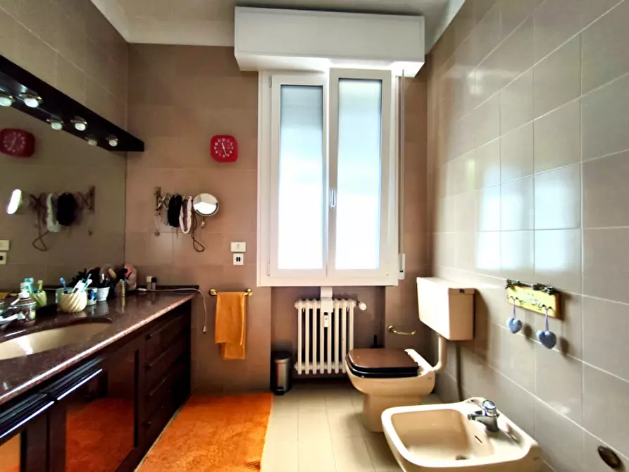 Immagine 7 di Appartamento in vendita  in Piazza Trento e Trieste a Bologna