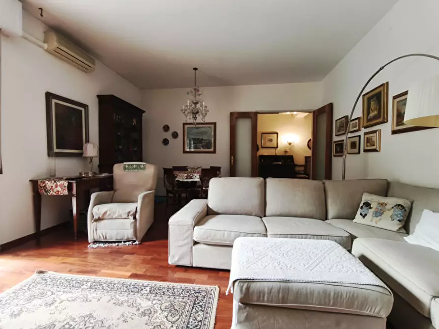 Immagine 15 di Appartamento in vendita  in Piazza Trento e Trieste a Bologna